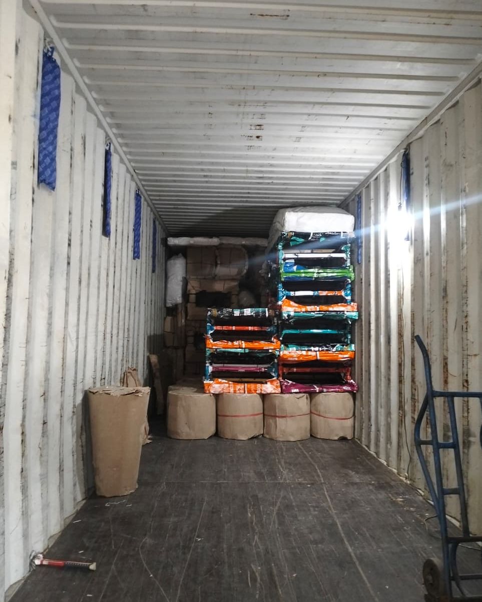 Shared container